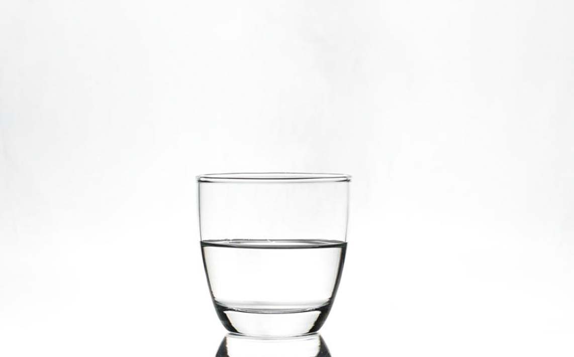 On Glasses Fullness And Emptiness